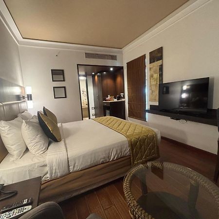 Iris The Business Hotel Бангалор Экстерьер фото