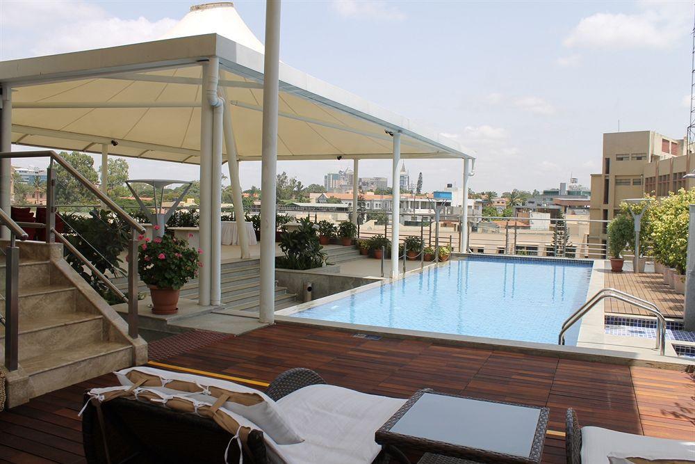 Iris The Business Hotel Бангалор Экстерьер фото