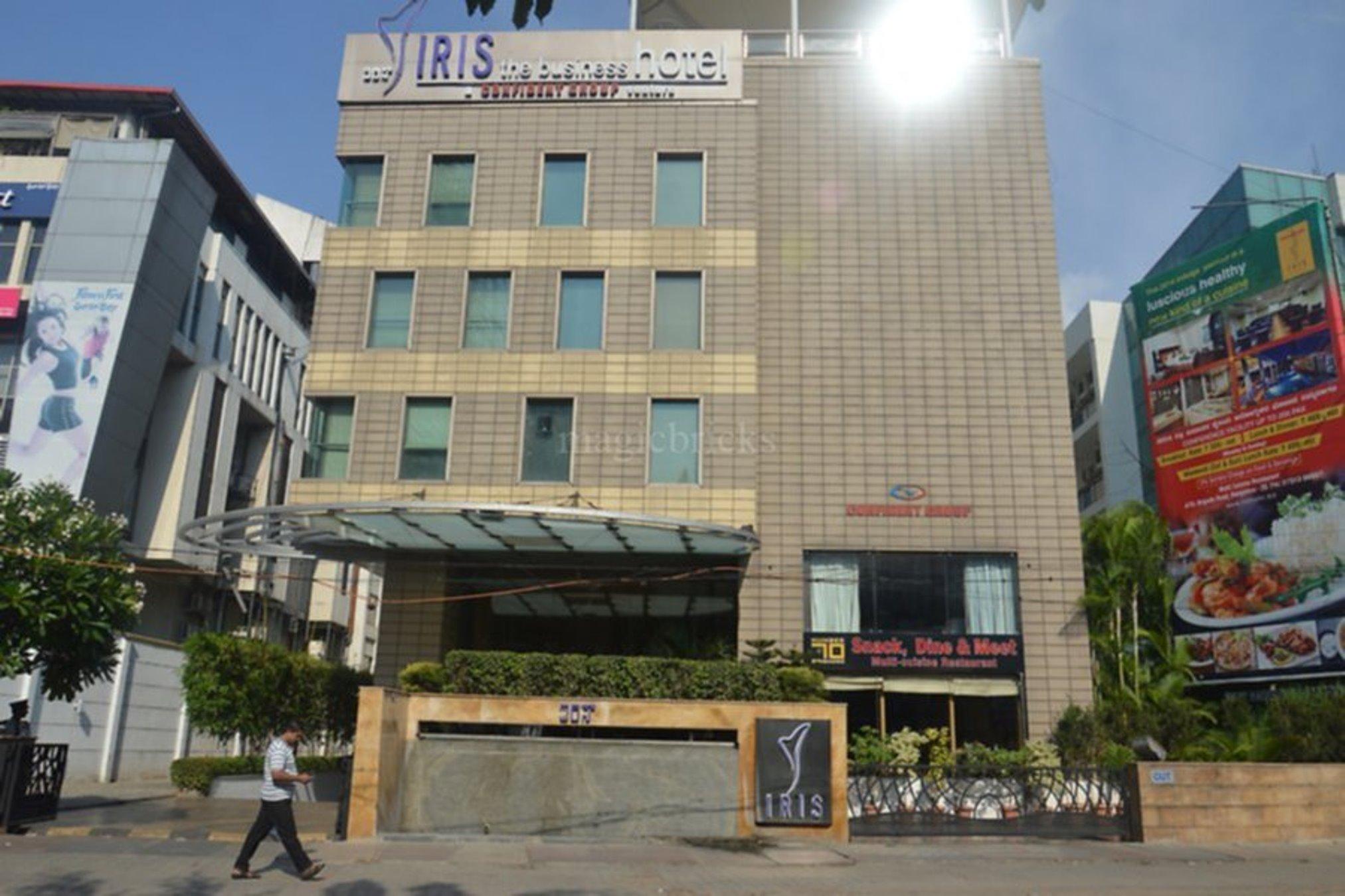 Iris The Business Hotel Бангалор Экстерьер фото